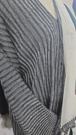 Alternative view of Button Down Burka KC827