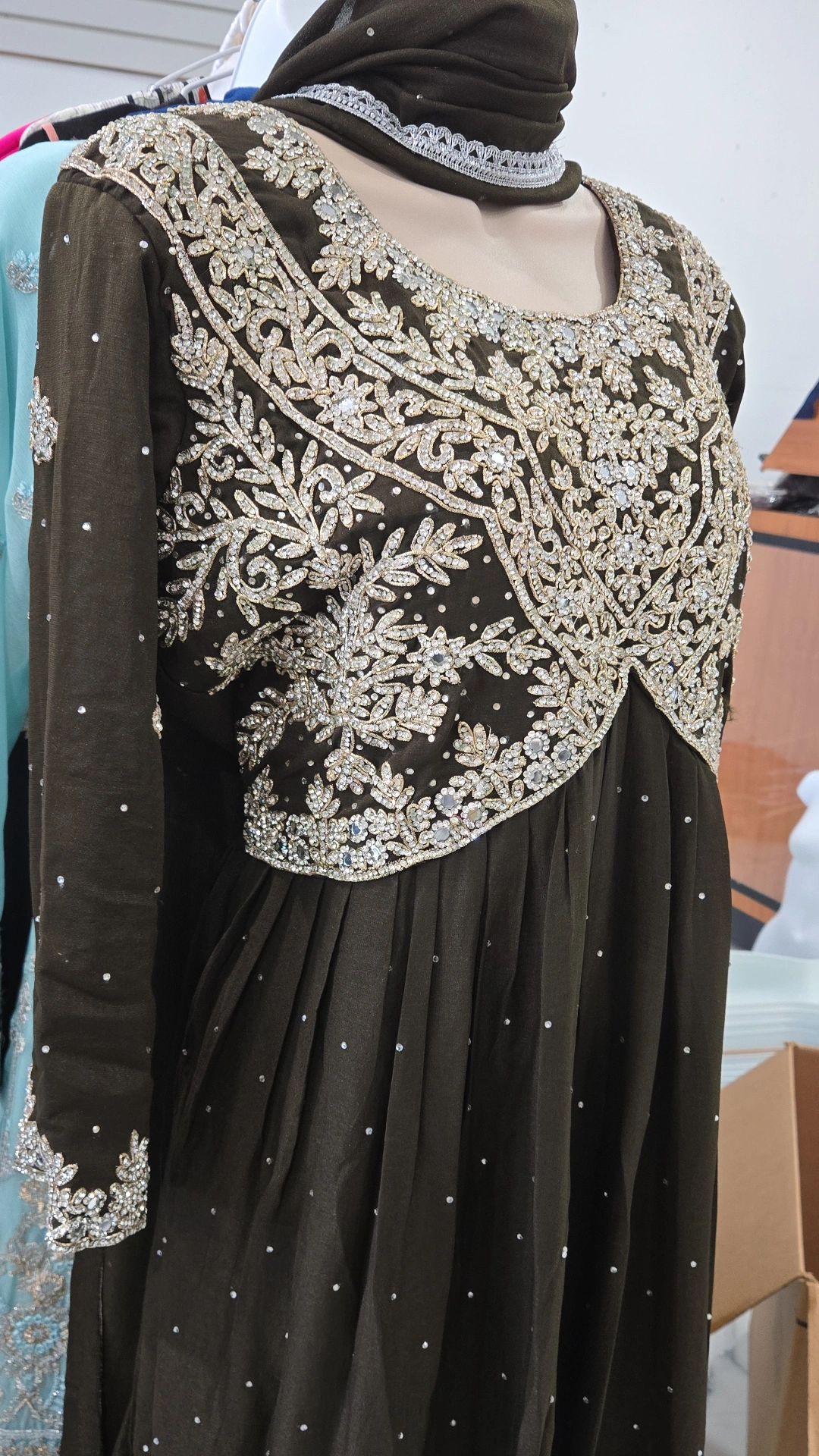 Olive Handwork Dress KC888 - Image 2