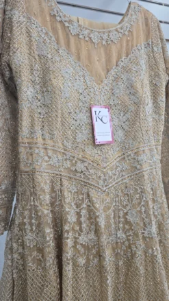 Alternative view of Golden Gown KC966