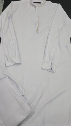 White Pakistani Kabuli KC974