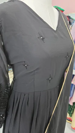 Alternative view of Black Gown KC1125